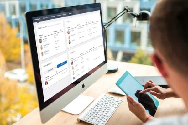 How Can You Benefit from an Employee Tracking App?